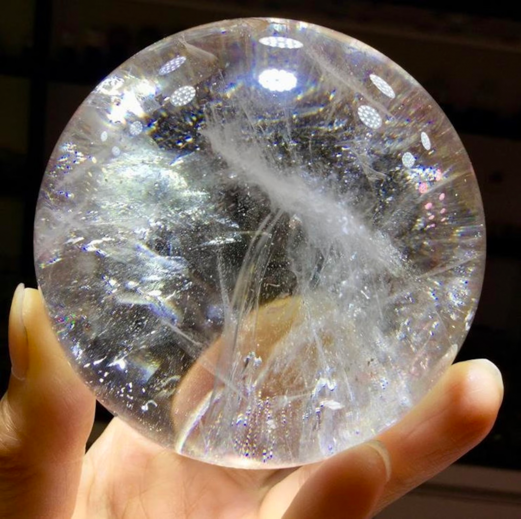 Boule de méditation en cristal